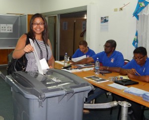 Stasianonan dia 17 di desèmber por vota pa e futuro konstitushonal di nan isla – potrèt: The Daily Herald