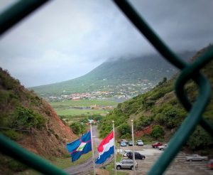 Sint Eustatius ker a keda den Antia, pero komo ku esaki no tabata un opshon, e isla a bira un munisipio di Hulanda – potrèt: Elisa Koek