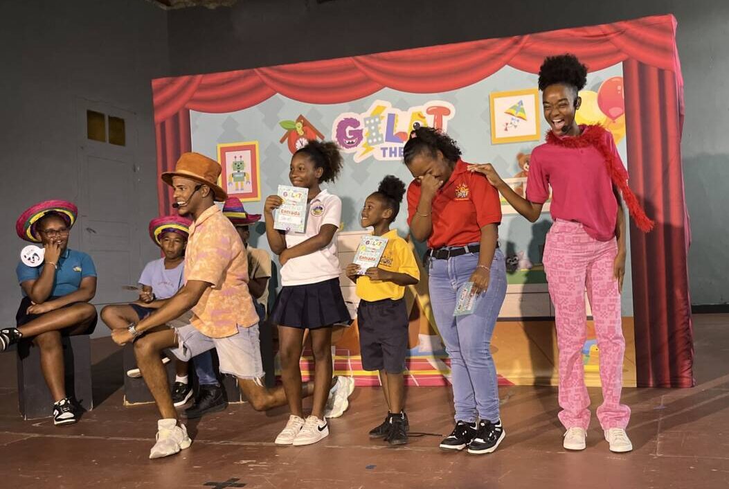 Teatro Intertaktivo ta stimulá alumnonan spesial