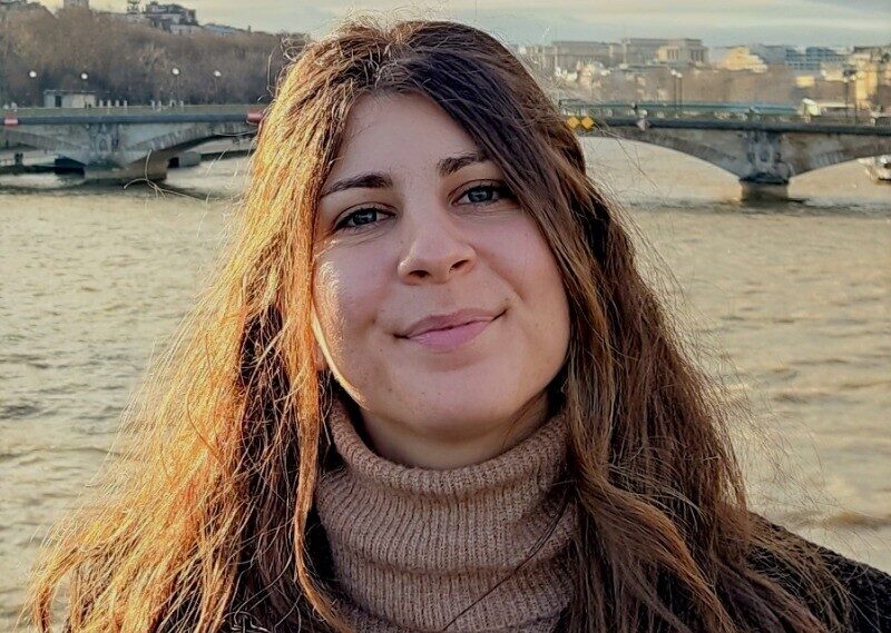 E estilonan di bida di e poblashon indígeno di Boneiru: Un kòmbersashon ku arkeólogo Eleni Seferidou