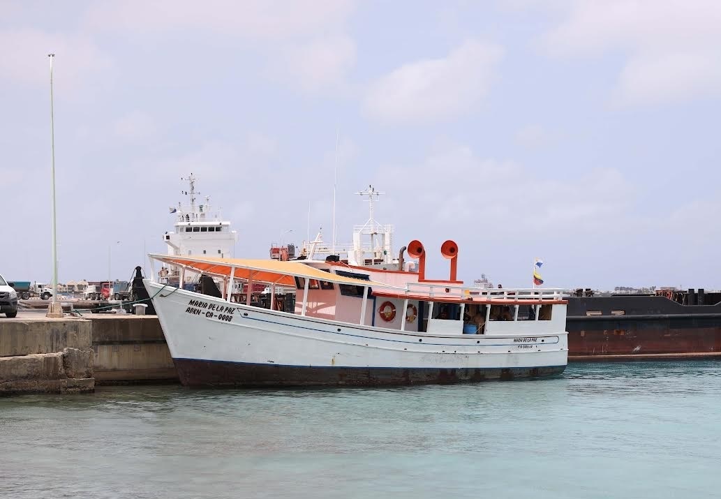 Divishon entre Venezolanonan na Boneiru: “Tempu pa kambio”