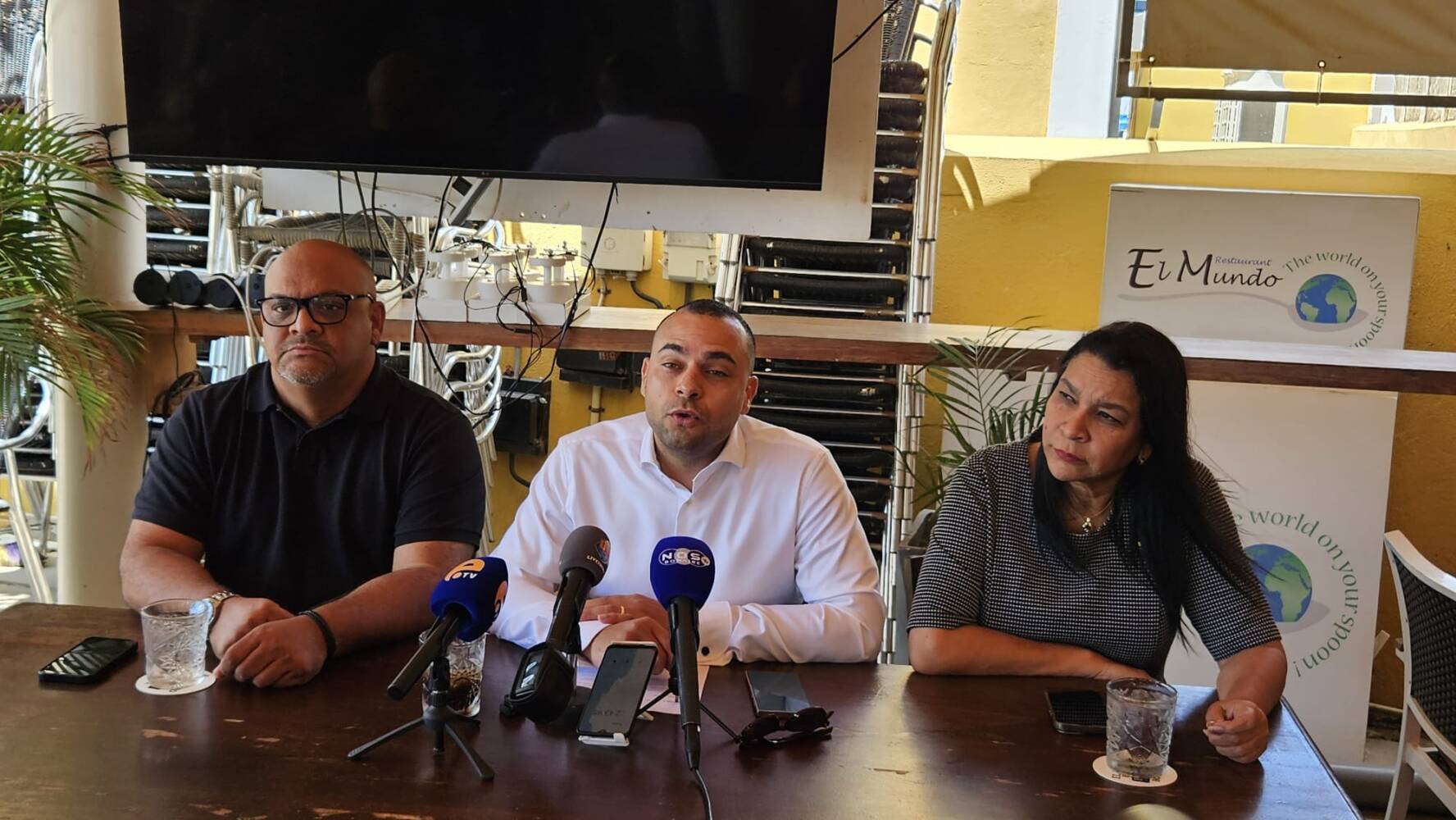 Otro gòlpi pa gobernashon: “Mi no por konfia mi koleganan”